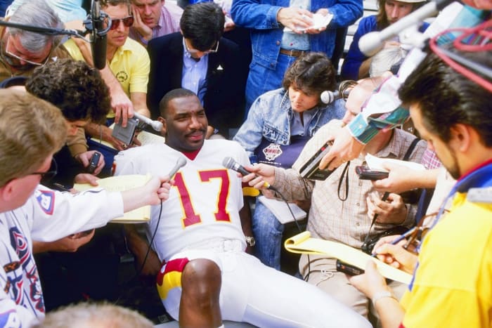 1988-Super-Bowl-XXII-Media-Day-Doug-Williams.jpg